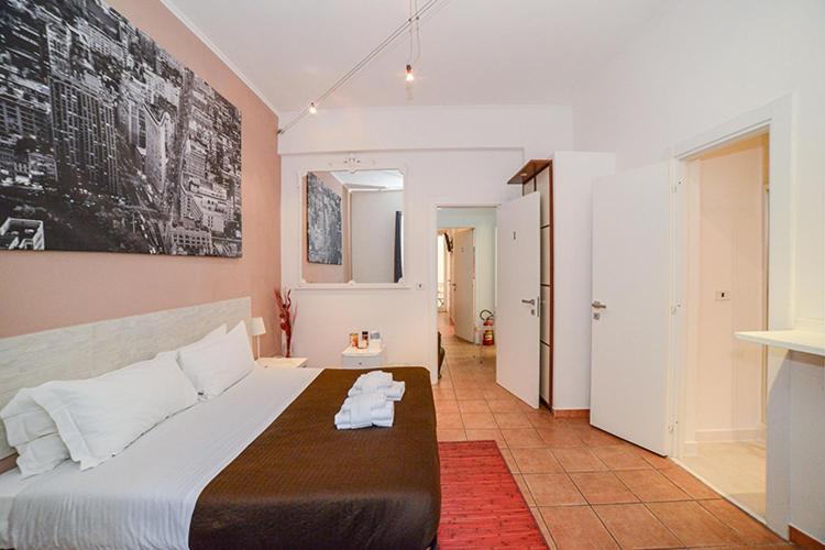 Guest house Be First