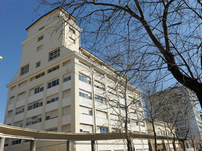 Aparthotel Lux 2*