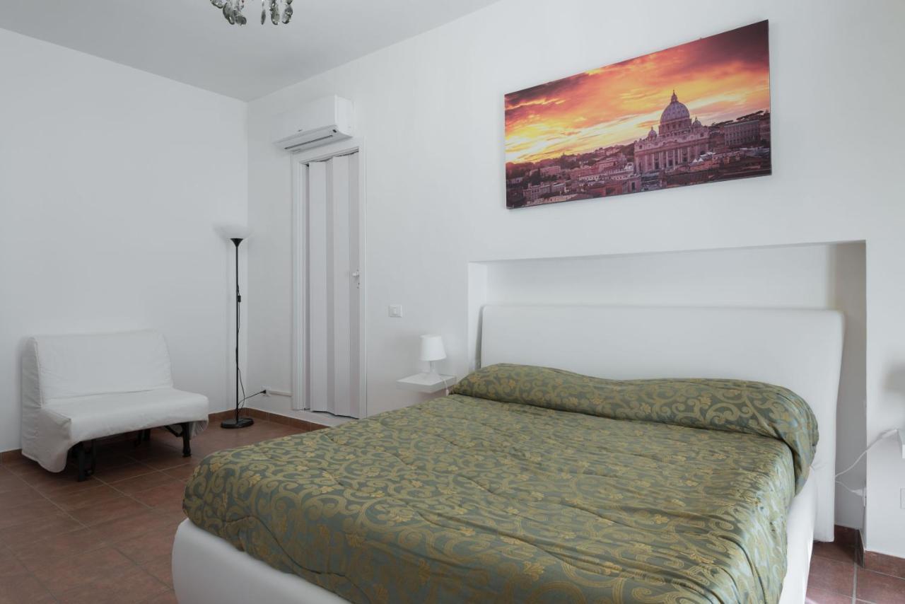 Cornelia Penthouse Bed & Breakfast Rome