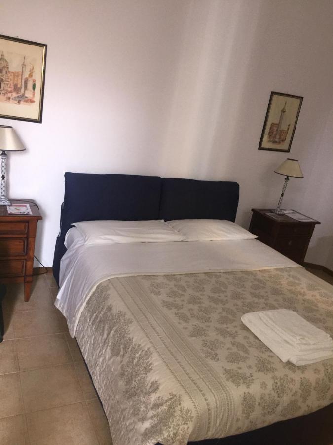 Bed & Breakfast La Capitale Rome