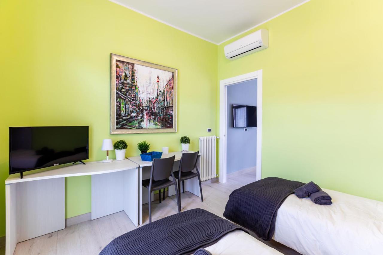 Apartment Hostly - Art & Color Midtown - 3br 2ba