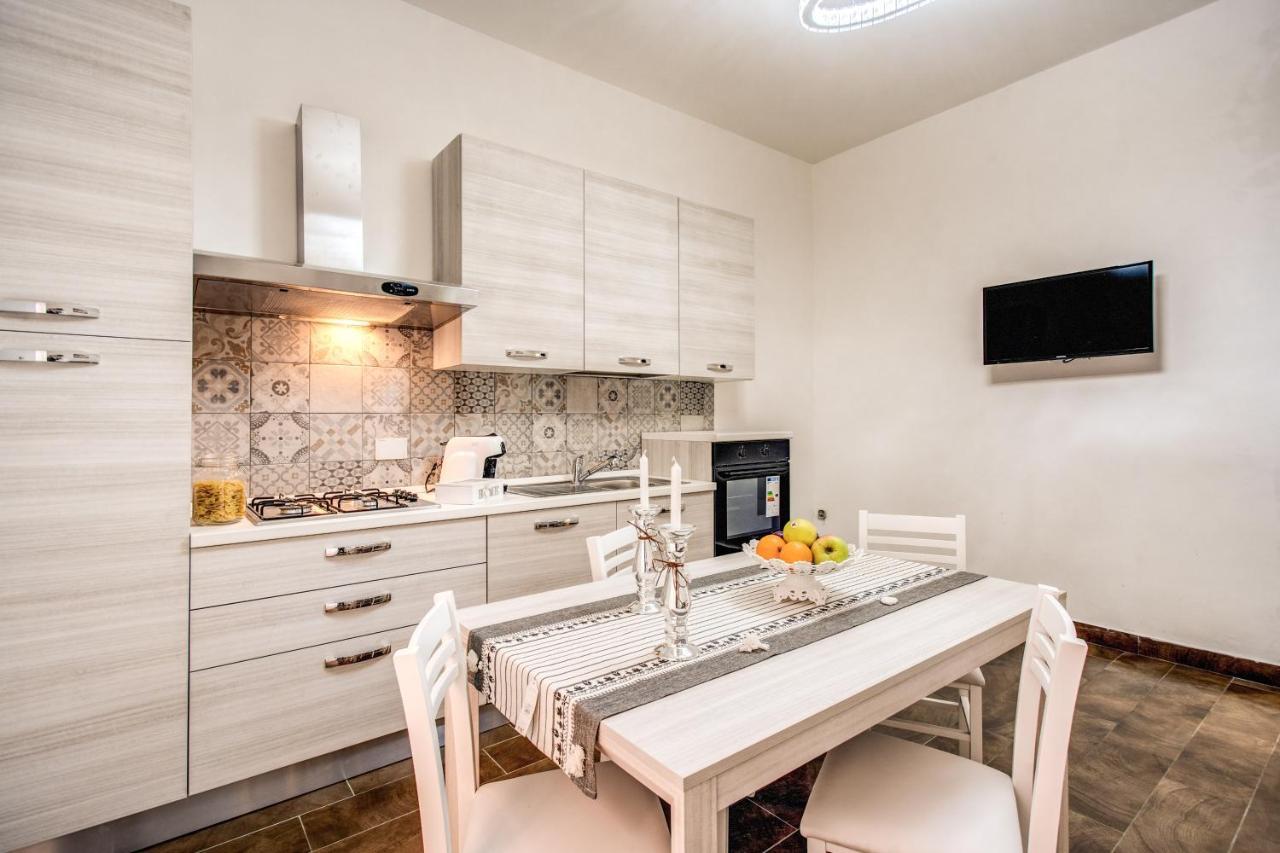 Laura Luxury In The Center Apartment