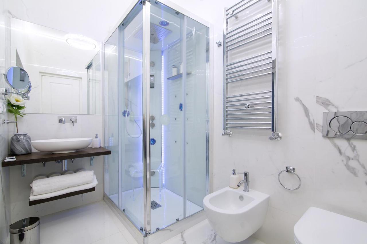 Apartment Deluxe *