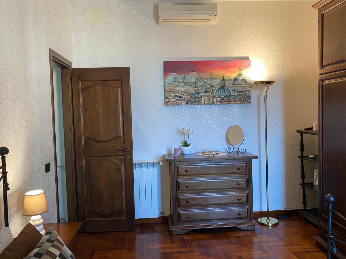 Pini Di Roma-new And Cozy In Center- Metro A 