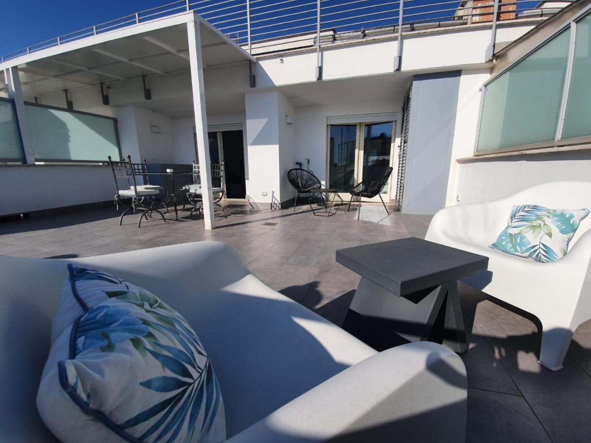 Apartment Penthouse 41 In Trastevere With Big Terrace