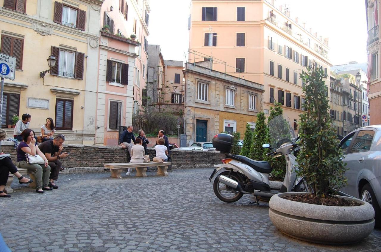 Center House Colosseo Apartment