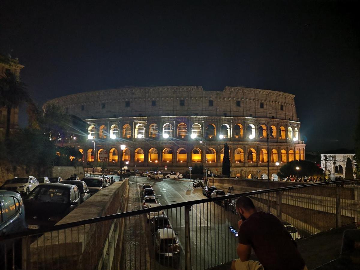 Superattico Sul Colosseo Apartment Rome