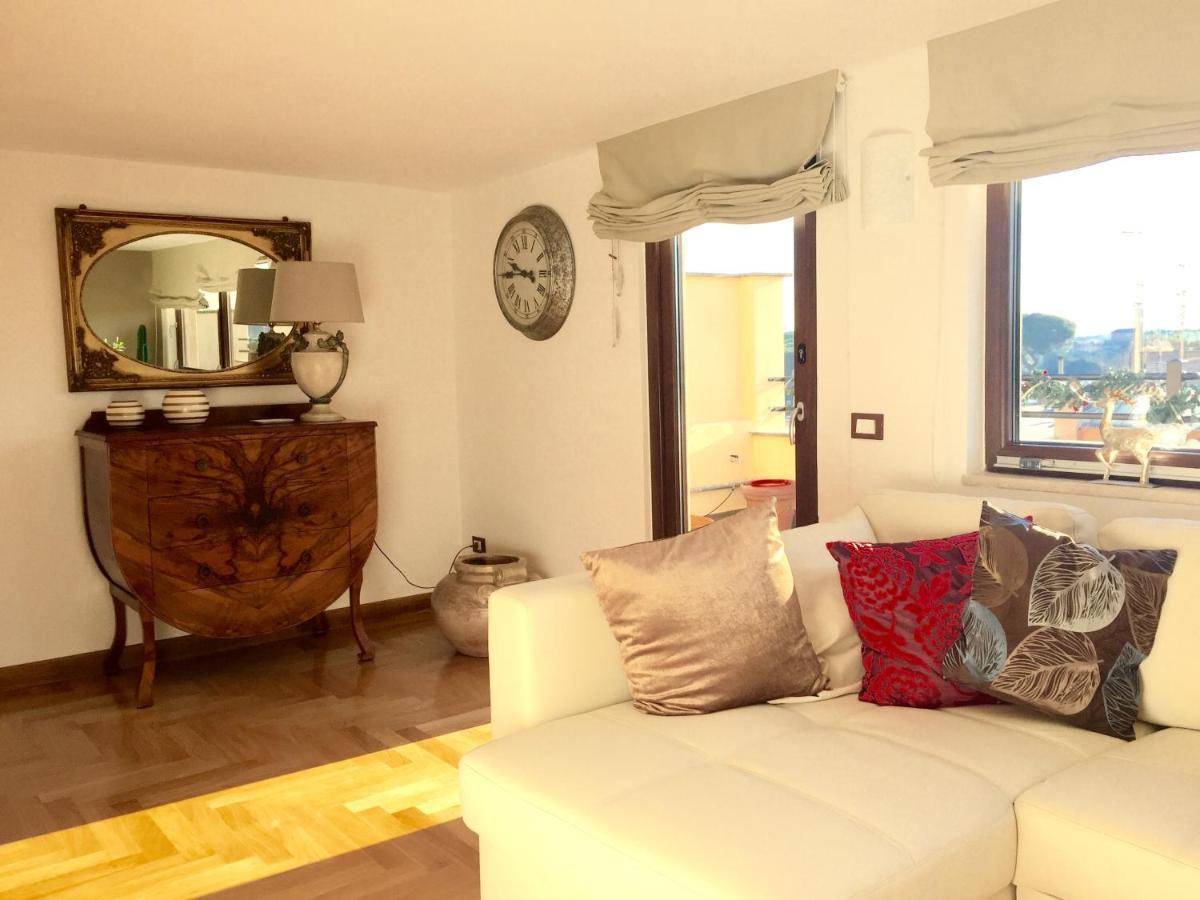 Apartment Superattico Sul Colosseo Rome