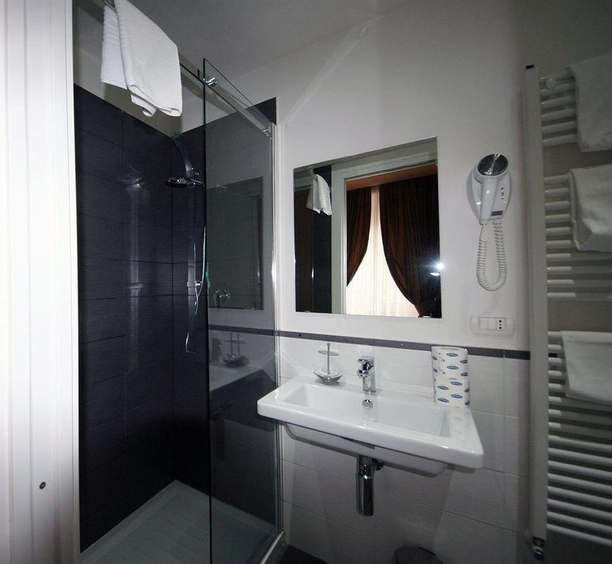 Saturnia Hotel