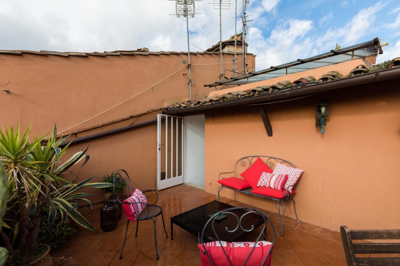 Amazing Penthouse With Private Terrace In Trastevere Appartamento