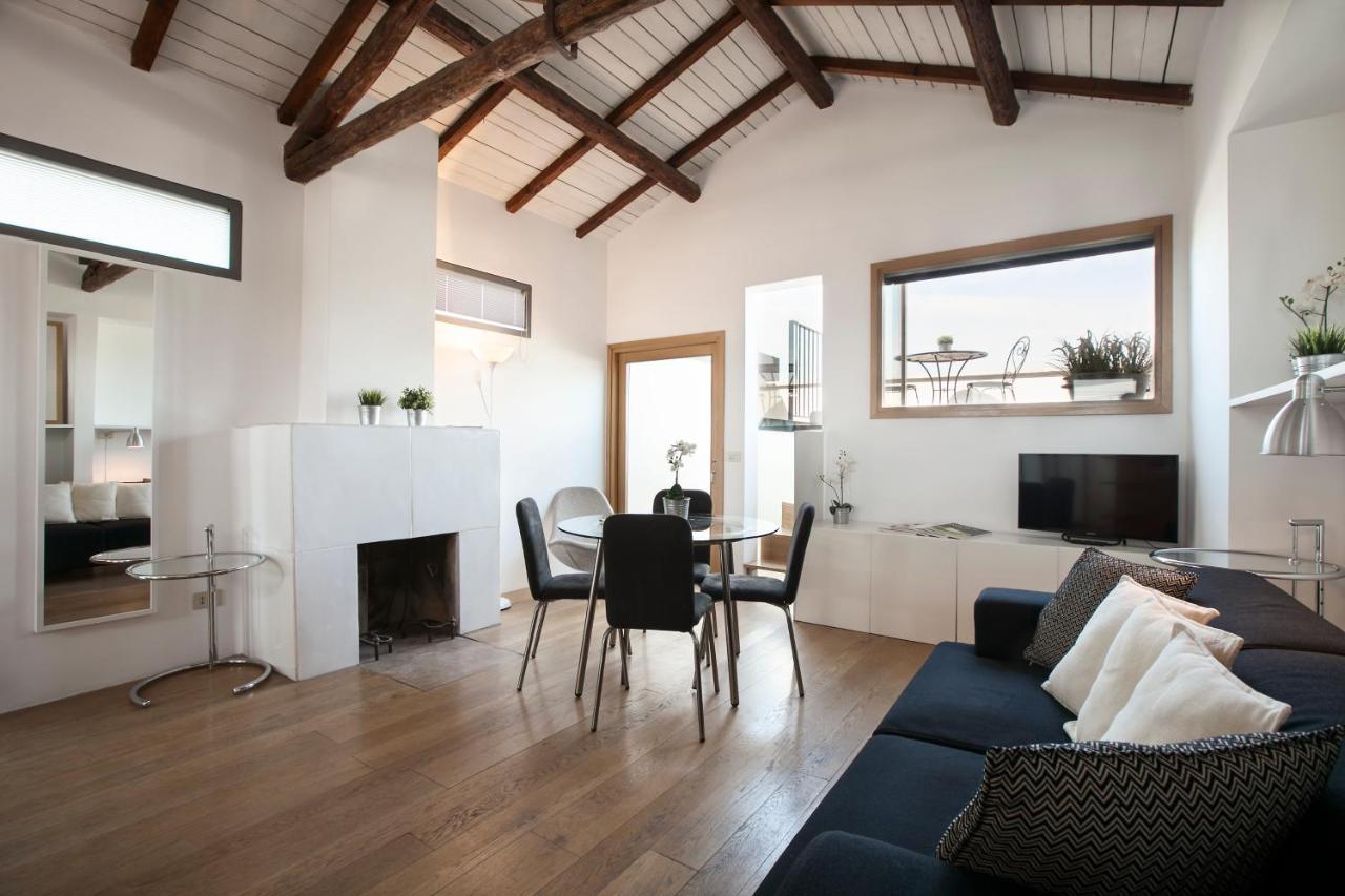 Apartment Romeasyoulike - Babuino Sweet Loft