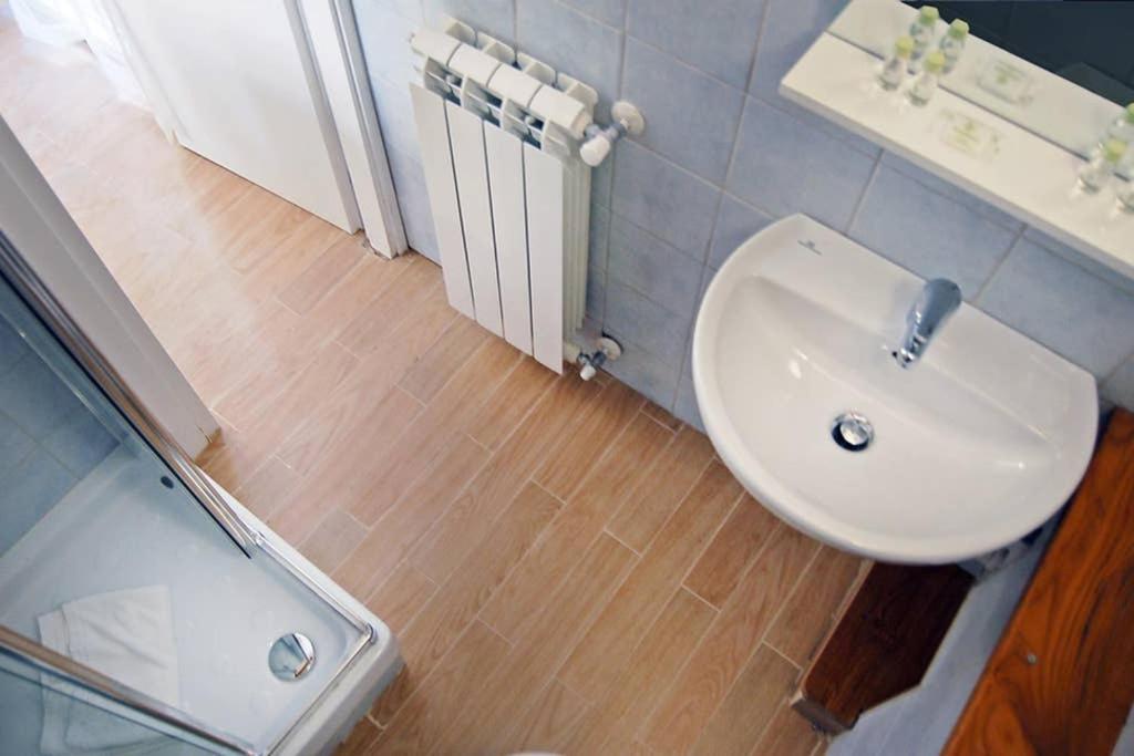 Vatican Luxury With Terrace - 7 People Apartment