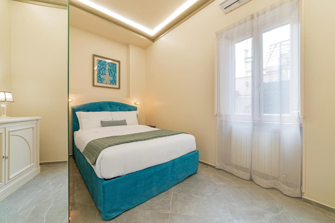 Bmga L Viapaola43 Palace Aparthotel Roma