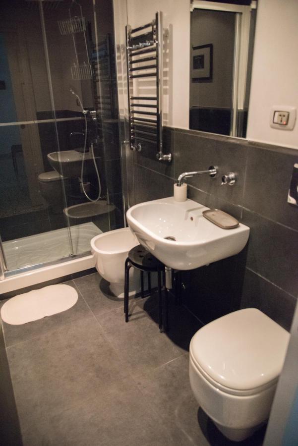 Beautiful And Spacious Next To Termini 10 Minutes From Coliseum *