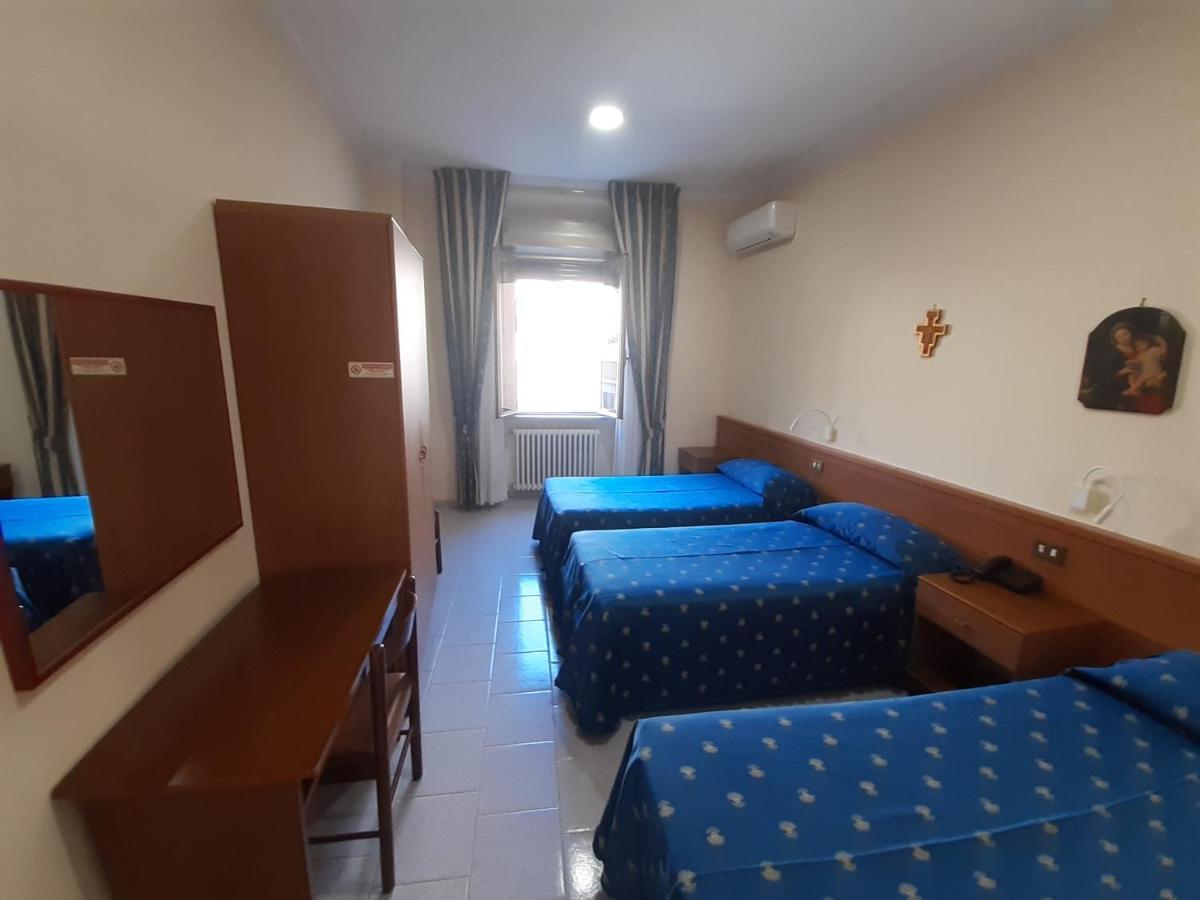 Bed & Breakfast Suore Concezioniste Missionarie - Carmen Salles Rome