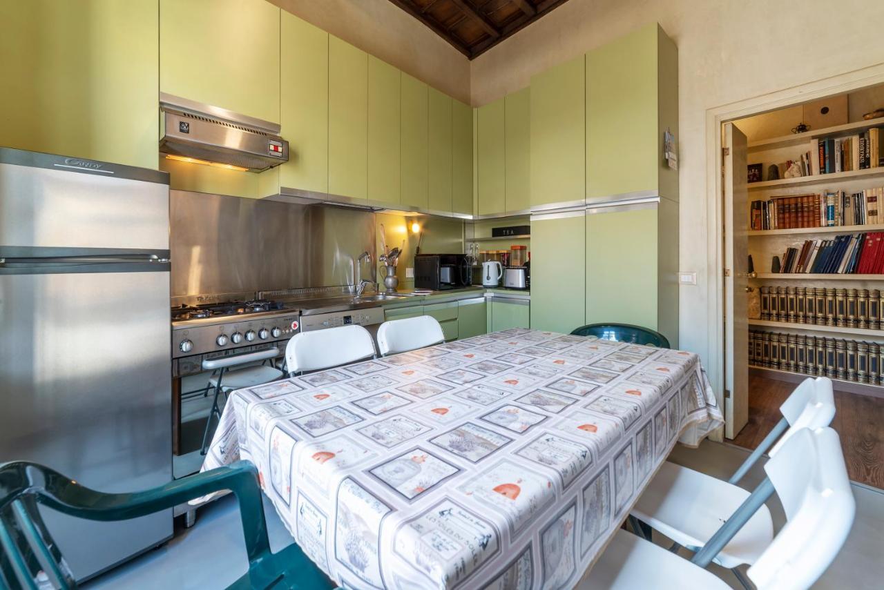 Pantheon Luxury Apartment *