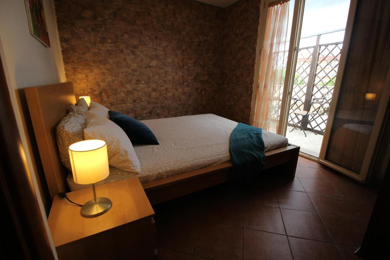 Attico Con Jacuzzi, Terrazzo E Fibra * Roma