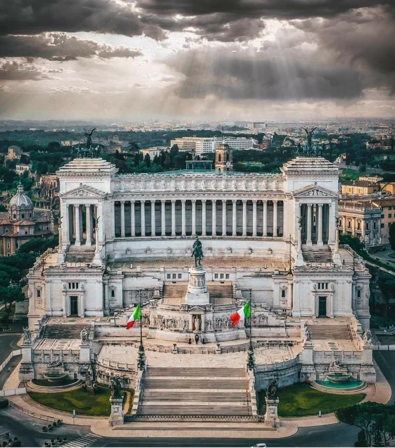 Le Rondini Apartment, 5 Persone, 2 Balconi, Policlinico Tor Vergata E Casilino Apartment Rome