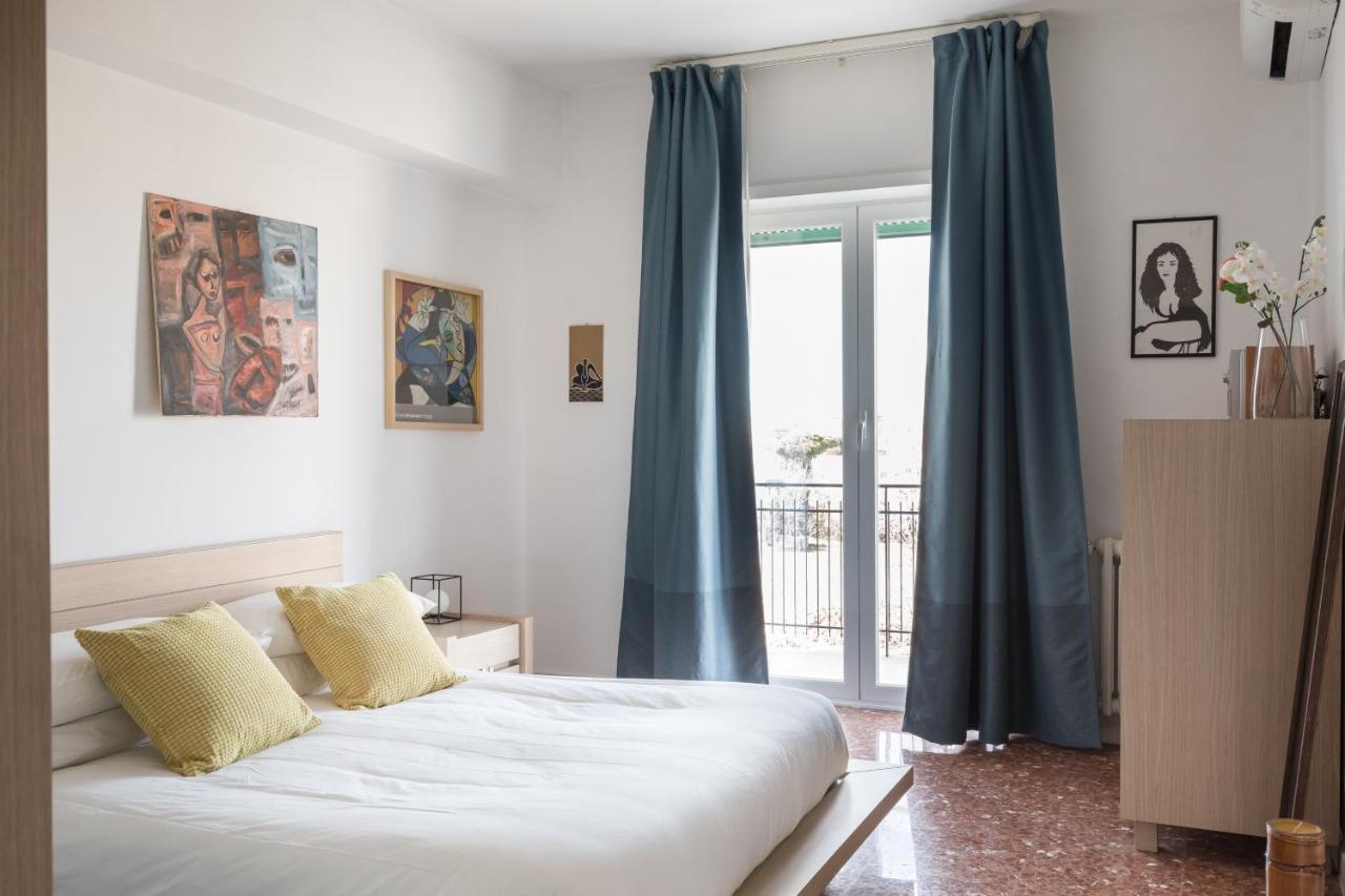 Apartment Amoretti Apartment, 6 Persone, 3 Camere, 2 Bagni, Balcone, Wi-fi, Metro B Monti Tiburtini Rome