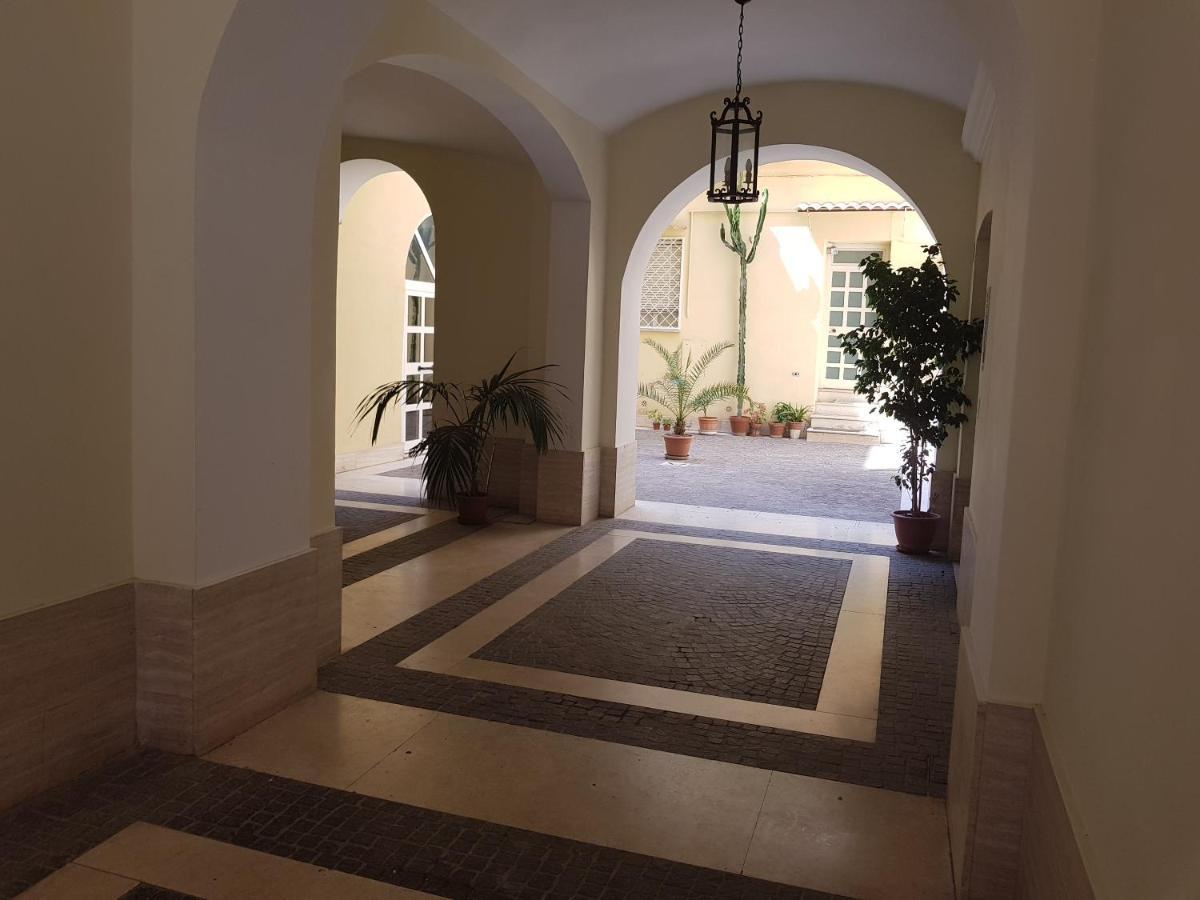 Apartment Vatican Tolemaide 1 *