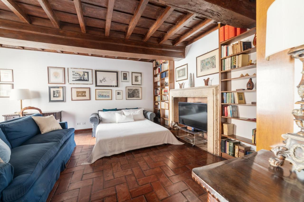 Domus Quiritum Charming, D'epoca A Campo De' Fiori Appartamento *