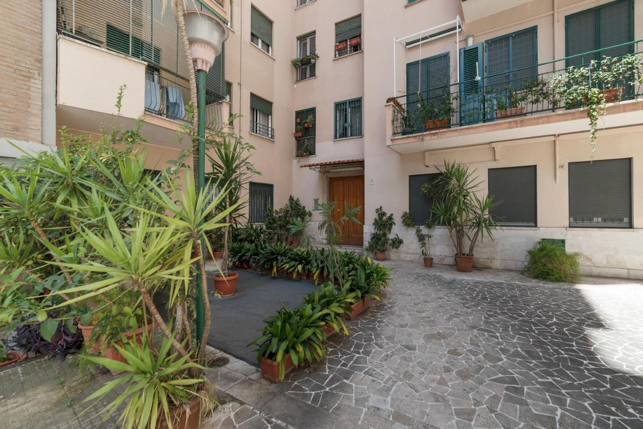 San Giovanni With Balcony Apartment Rome