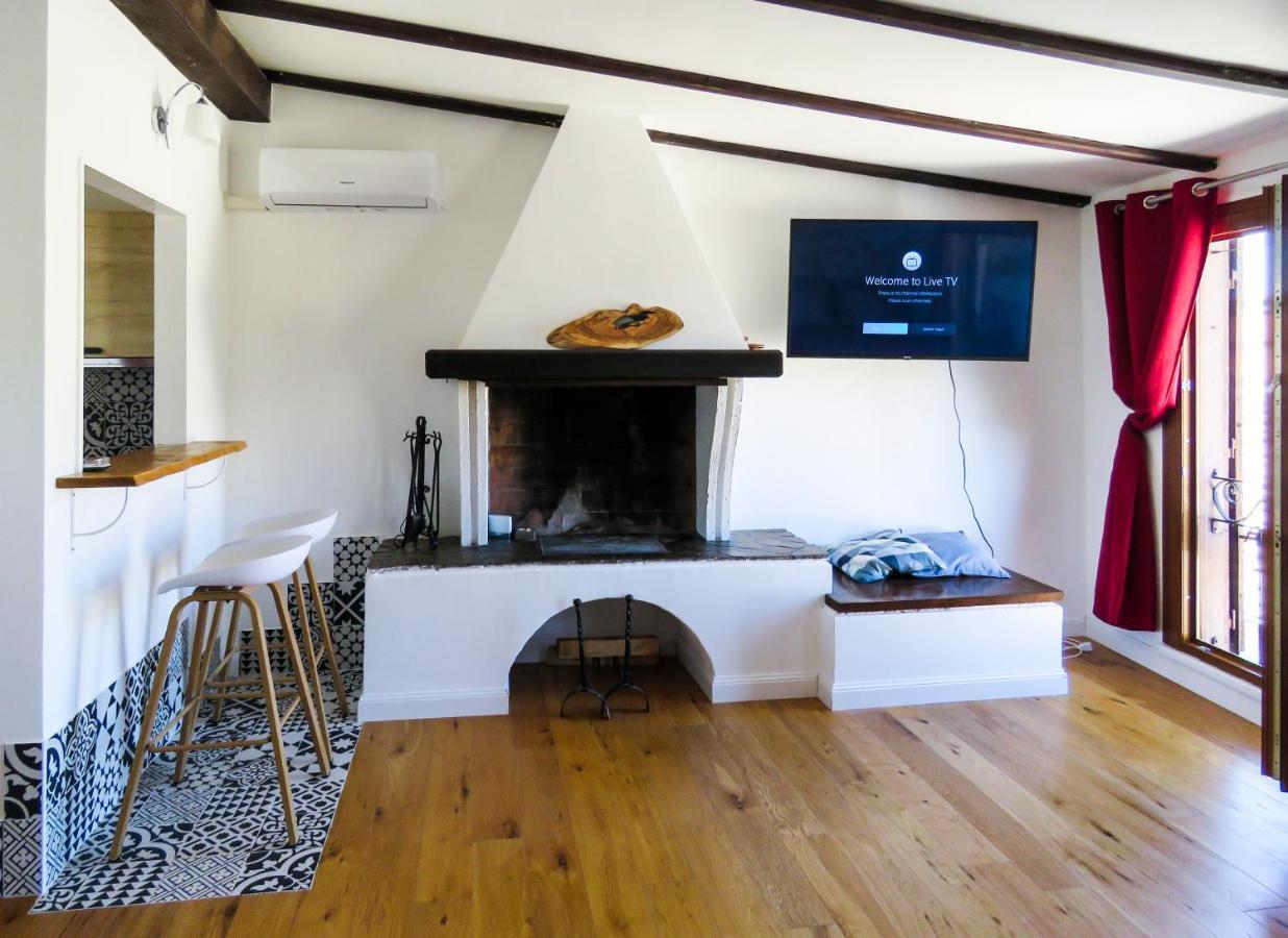 Mattia's Penthouse - View Over Trastevere Roofs *