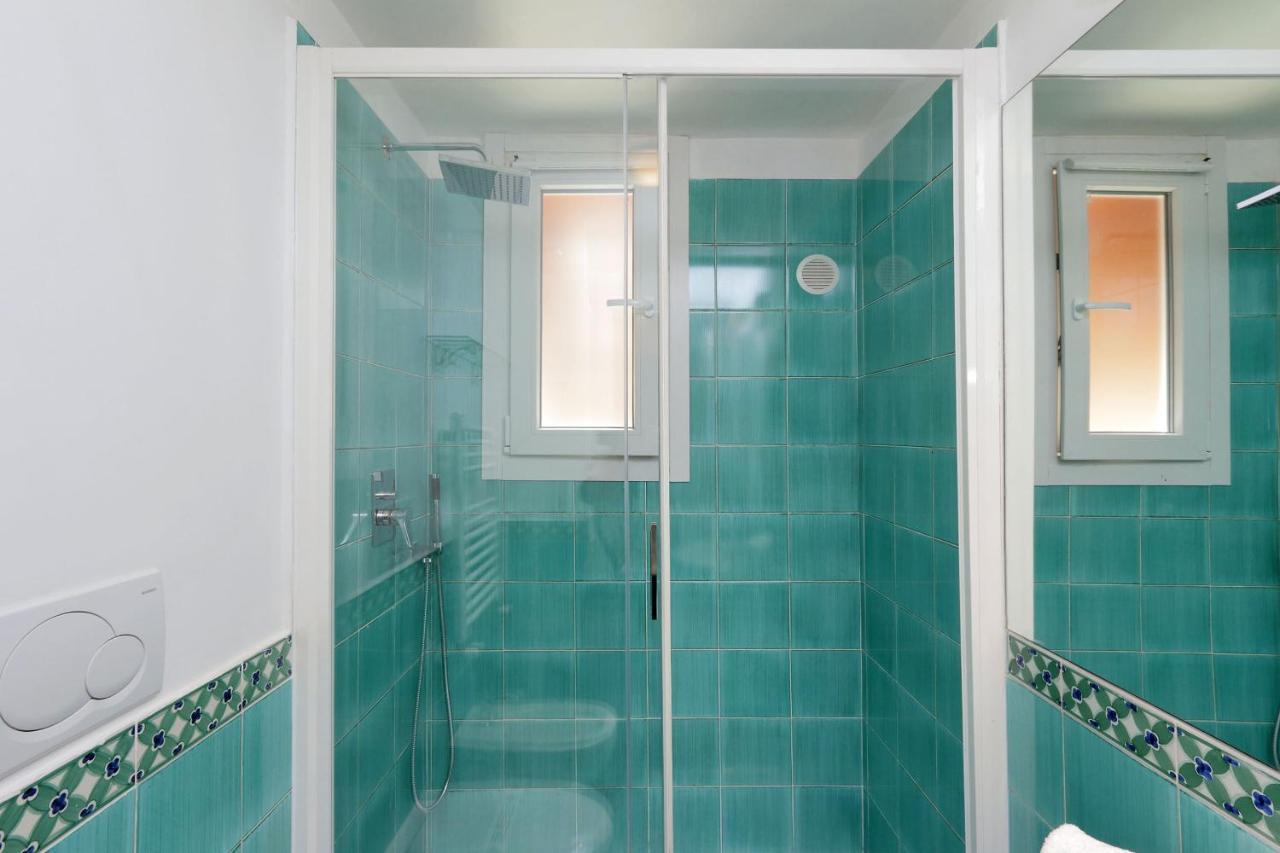 Apartment Romeasyoulike - Colosseo Experience 23 *
