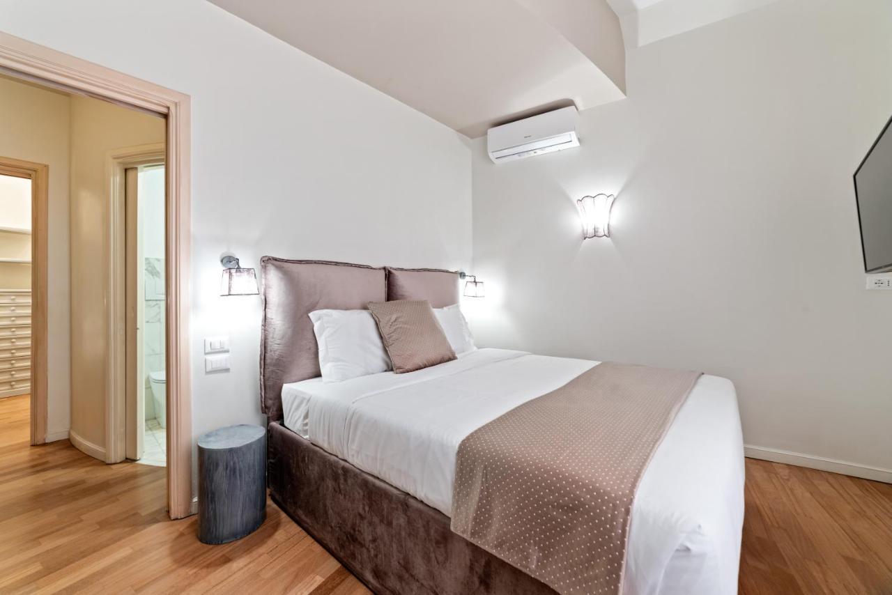 Bmga L Viapaola43 Palace Aparthotel Rome