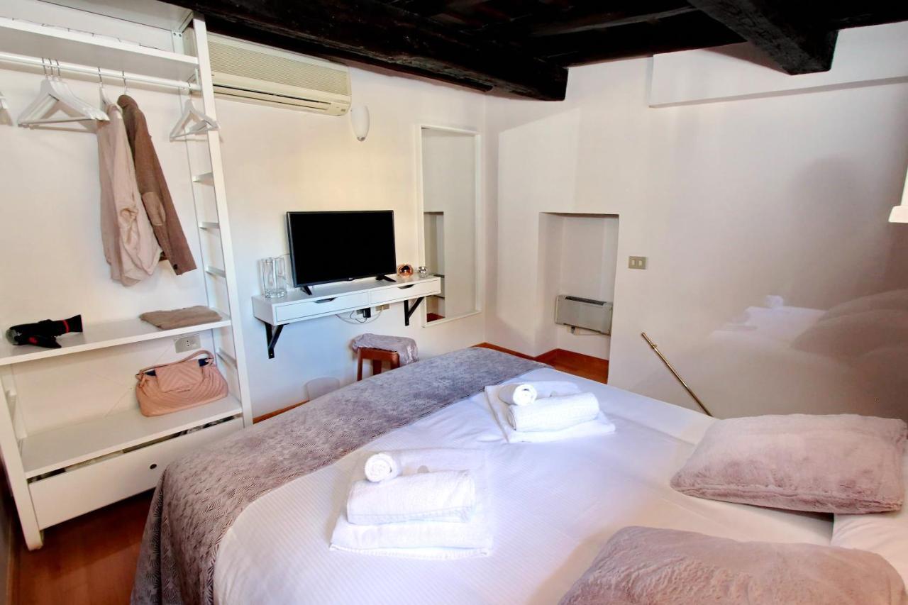 Rent In Apartment