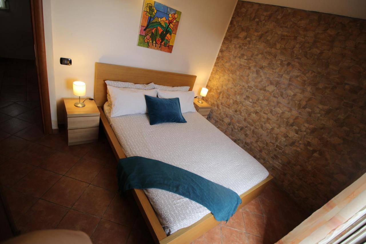 Apartment Sunny Attico Con Jacuzzi, Terrazzo E Fibra