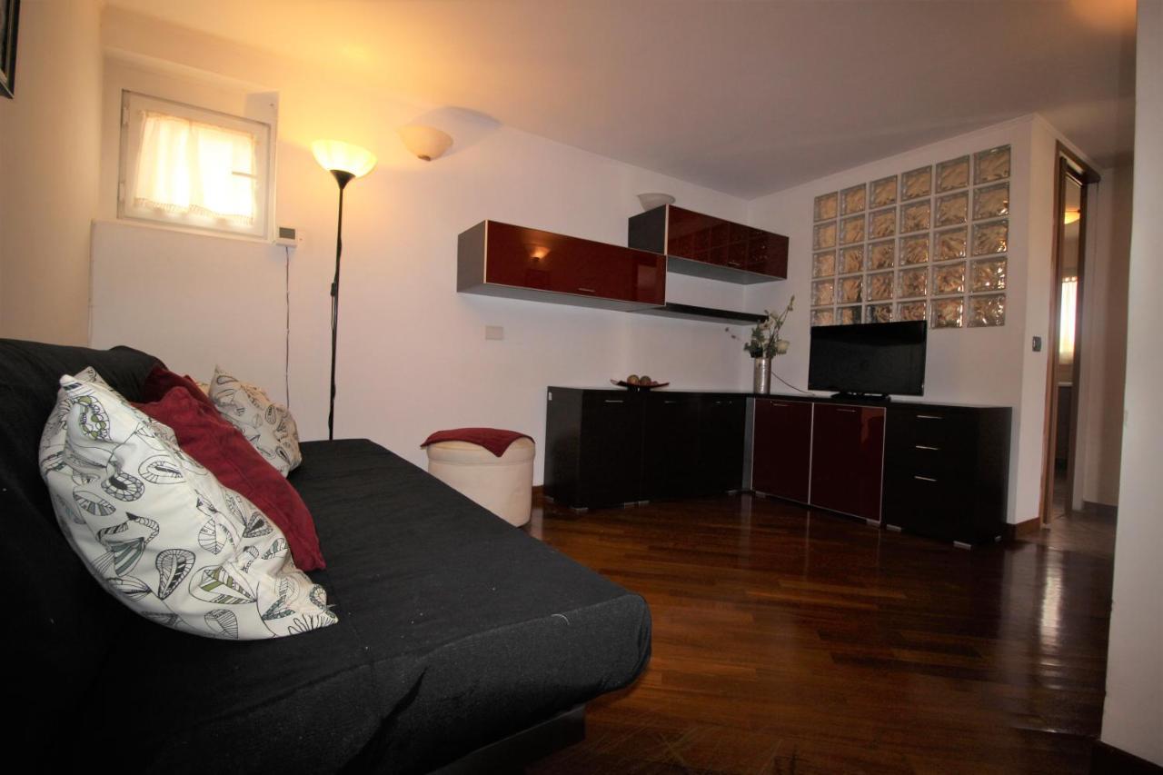Attico Con Jacuzzi, Terrazzo E Fibra Roma