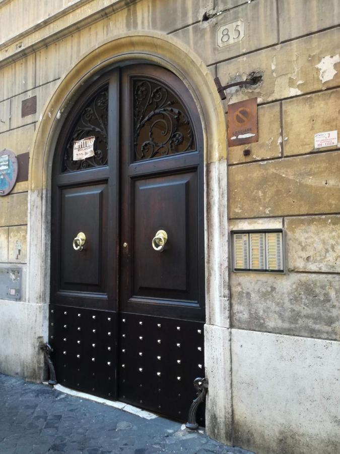 Apartment In Borgo Vittorio A Due Passi Da San Pietro Rome