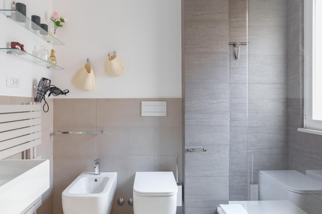 Amoretti Apartment, 6 Persone, 3 Camere, 2 Bagni, Balcone, Wi-fi, Metro B Monti Tiburtini Rome