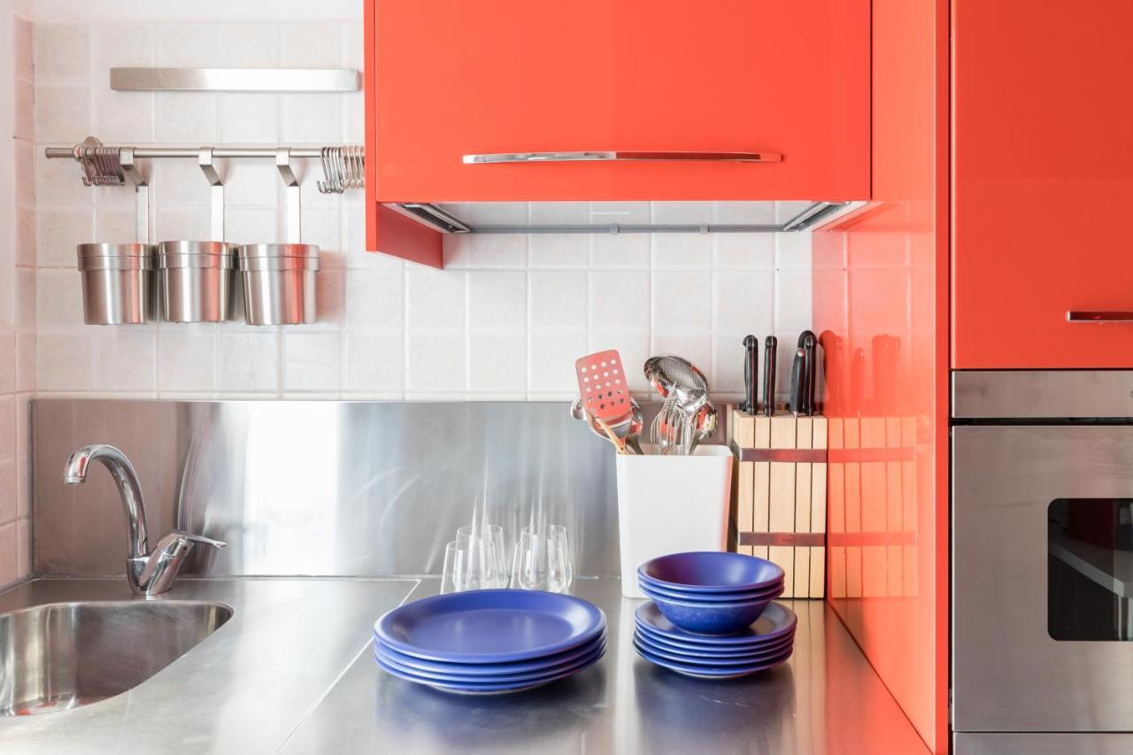 Apartment Amoretti Apartment, 6 Persone, 3 Camere, 2 Bagni, Balcone, Wi-fi, Metro B Monti Tiburtini Rome