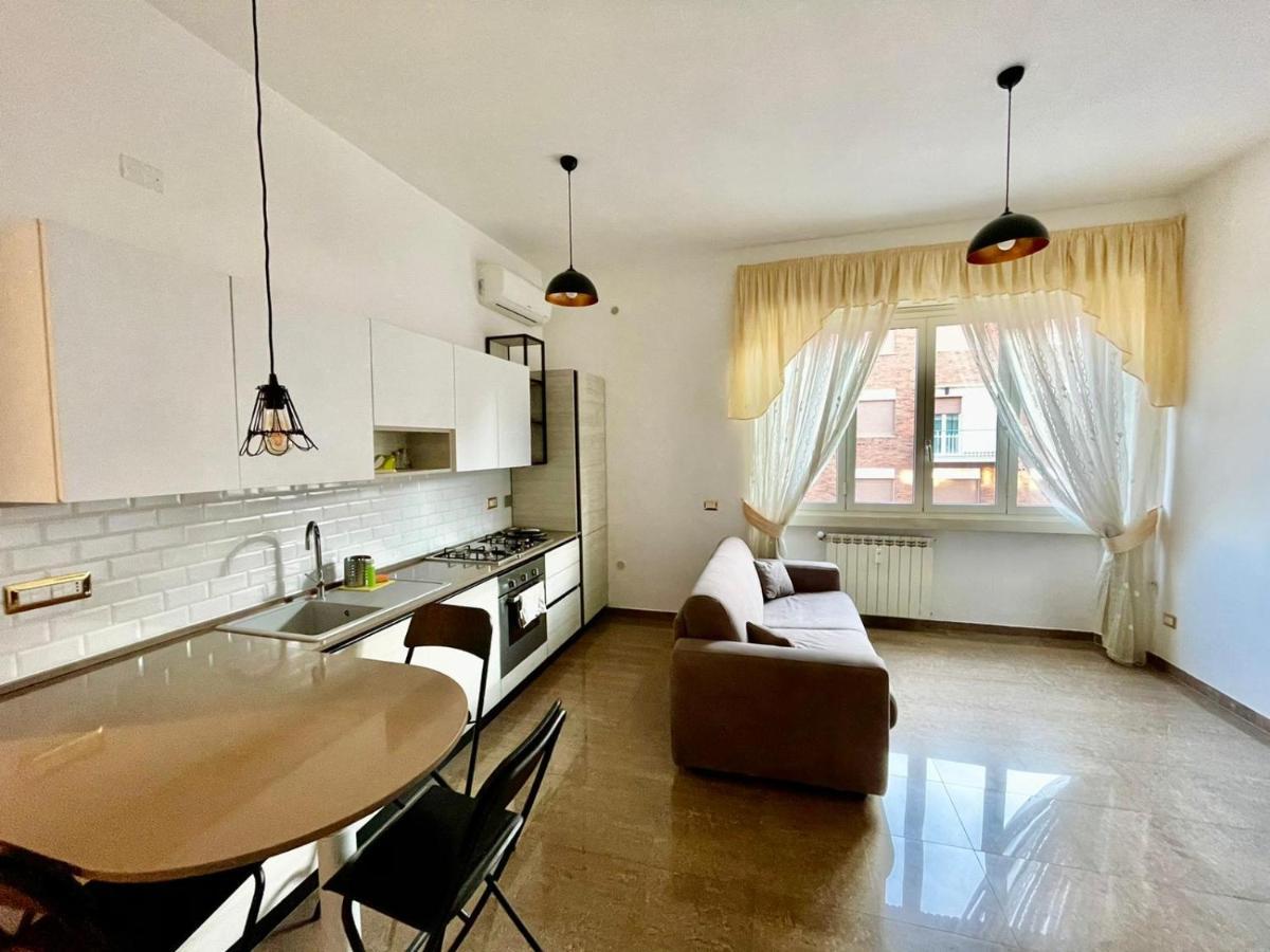Interno Dieci * Rome
