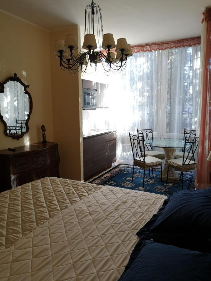 Akire Bed & Breakfast *