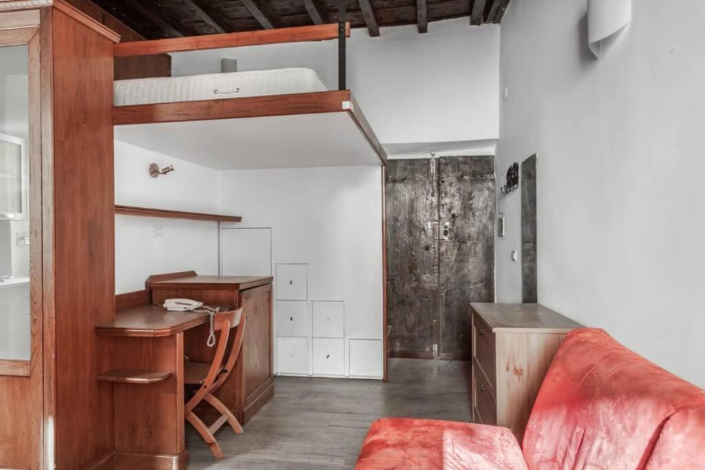 Vicolo Savelli Apartment