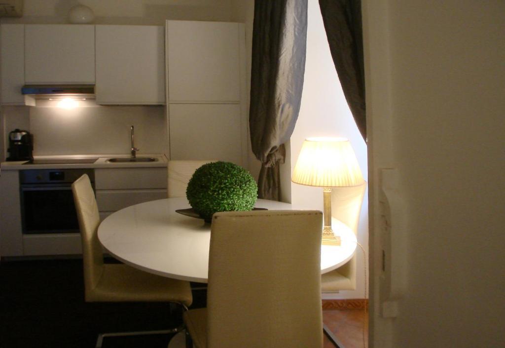 Interno 2