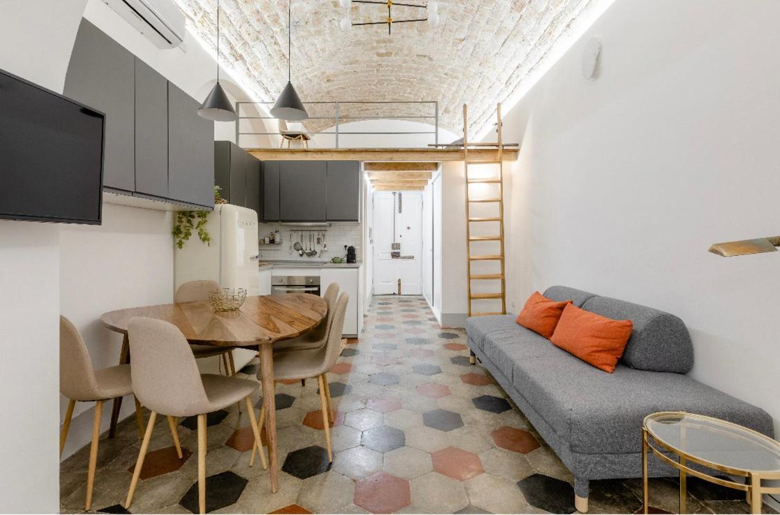 Nice Downtown Loft Apartment *