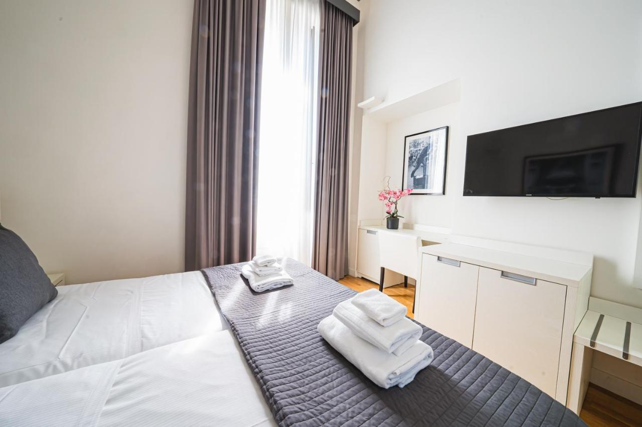 Capitals Luxury River Rome