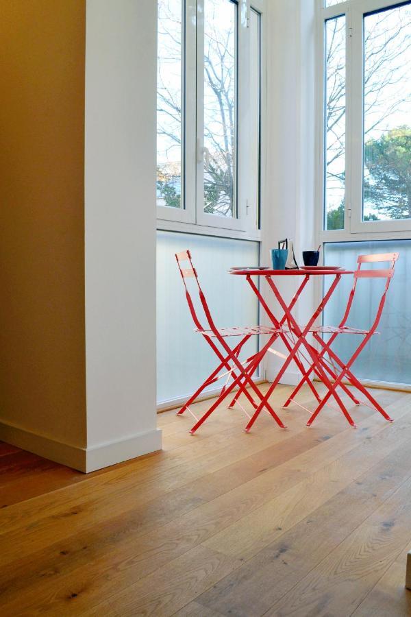 Modern, Spacious And Bright In