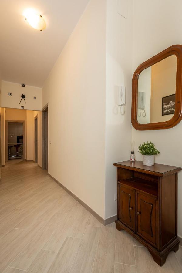 Apartment Near S.giovanni/metro C ***** Big New *