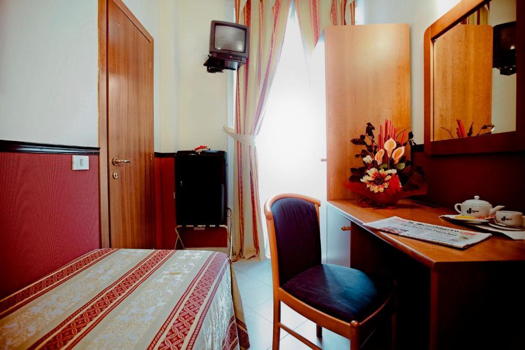 Hotel Saturnia 2*