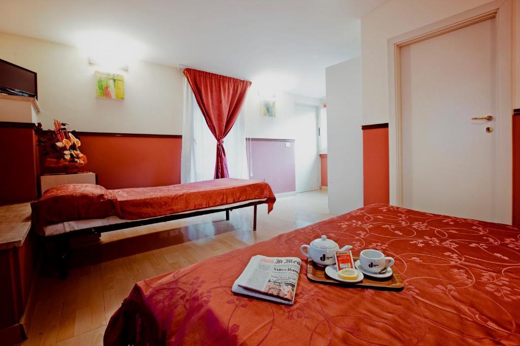 Saturnia Hotel 2*