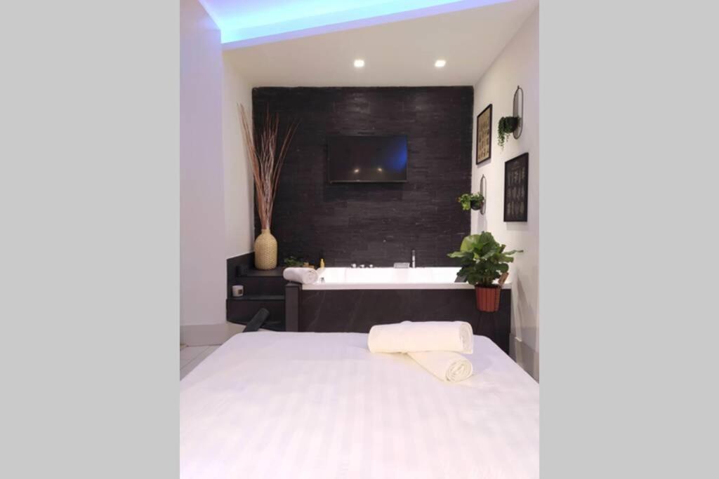 Apartment Elegante Open Space Con Vasca Idromassaggio A Trastevere Rome