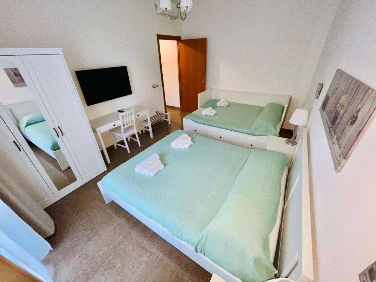 Interno Dieci Rome