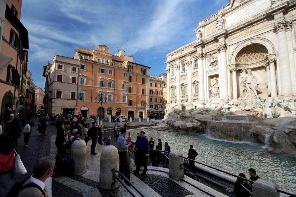 Apartment Trevi Halldis Rome