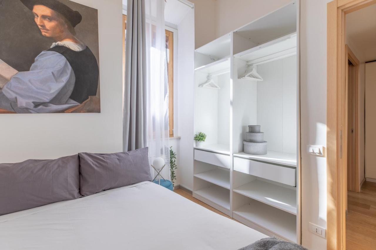 Iflat Navona White And Stylish Appartamento