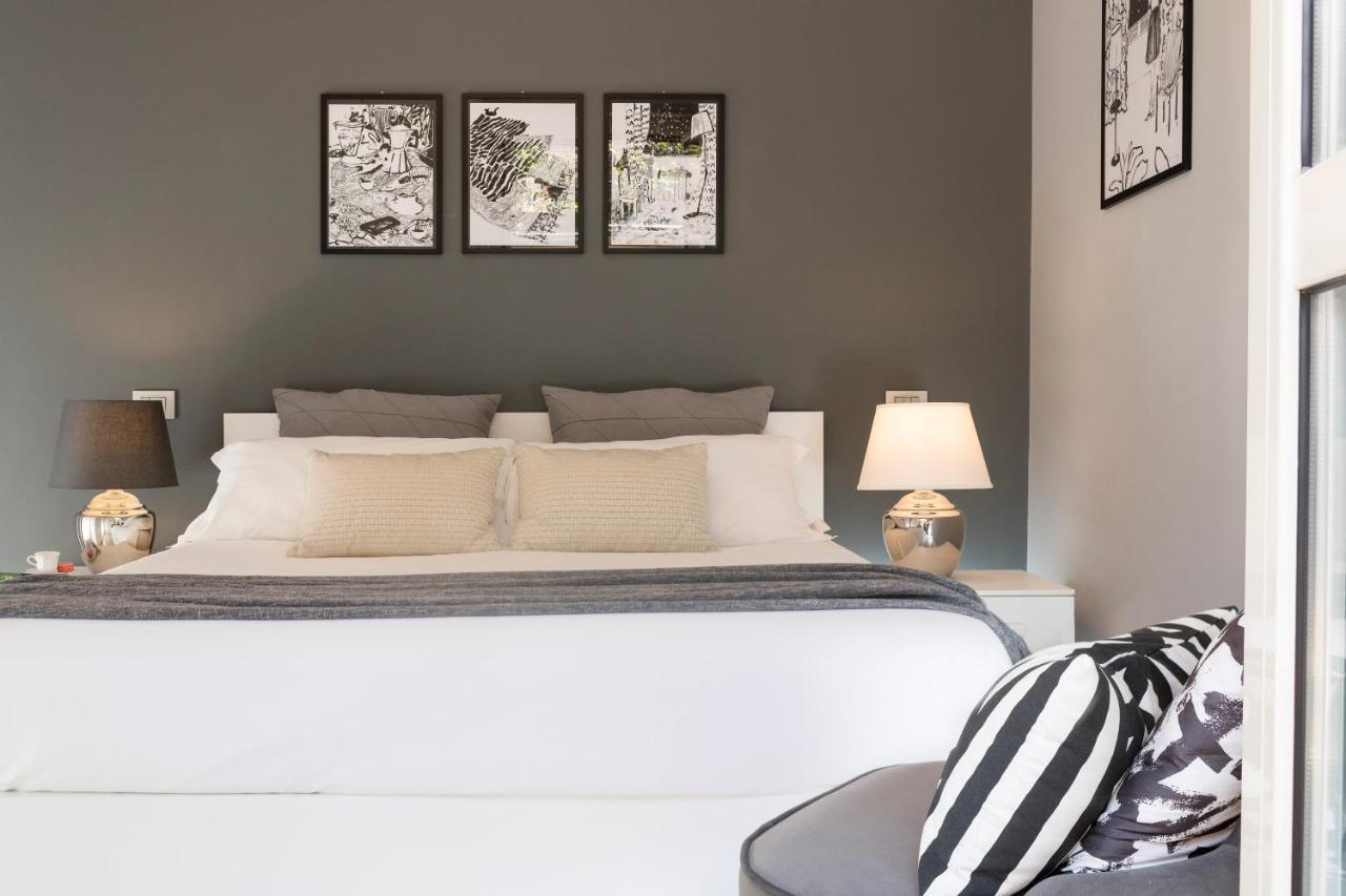 Lovely Spanish Steps With Balcony Apartment